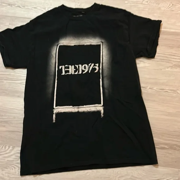 The 1975 tour shirt - Picture 1 of 1